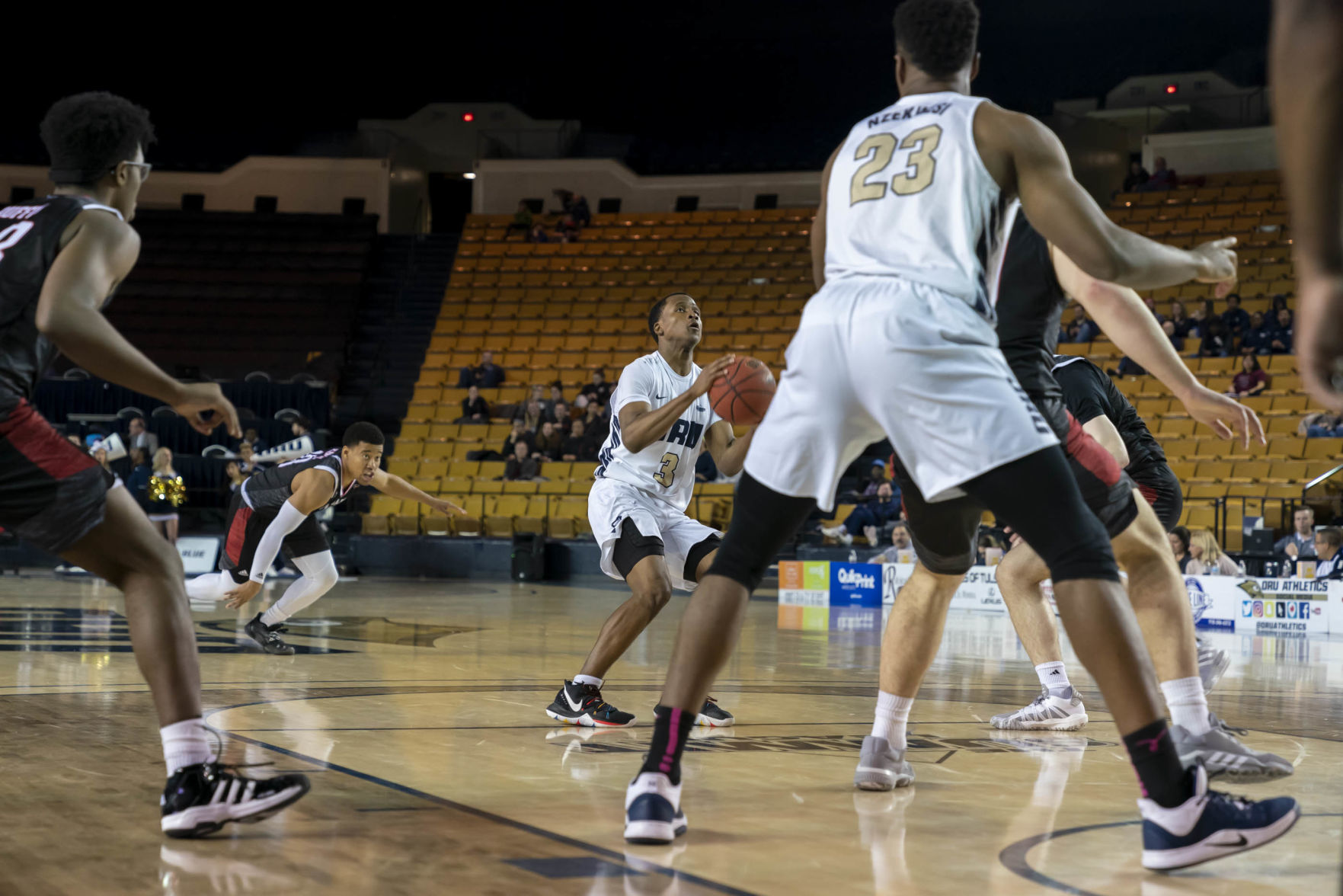 Oral Roberts University faces Omaha - Men's Basketball
